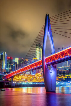 中国重庆洪崖洞千厮门大桥夜景