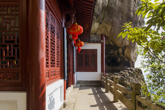 江南悬空寺