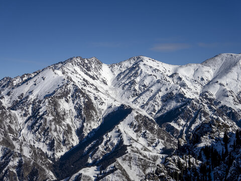 新疆天山雪山