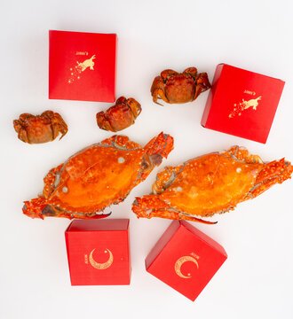 中秋月饼和螃蟹