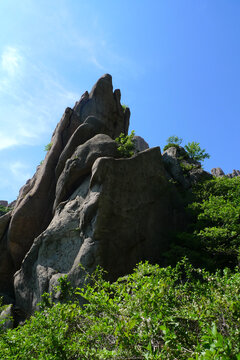 青岛崂山巨峰春季风光