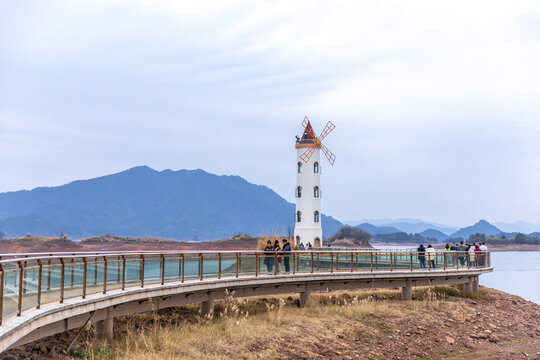 千岛湖啤酒小镇灯塔