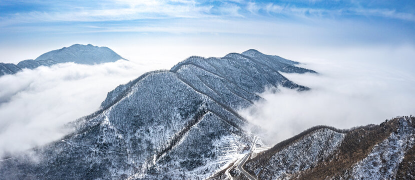 山西运城历山雪后云海飘渺美如