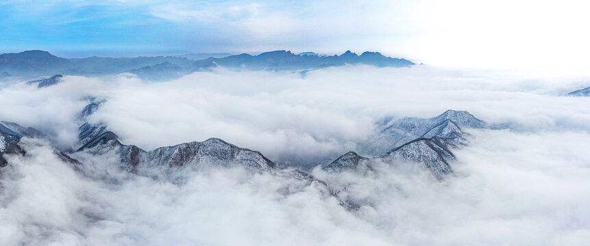 山西运城历山雪后云海飘渺美如