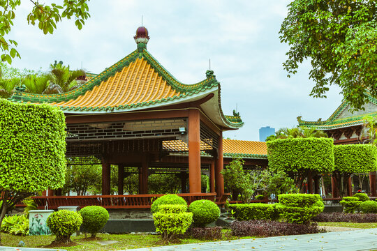 顺德顺峰山公园青云塔迎春亭