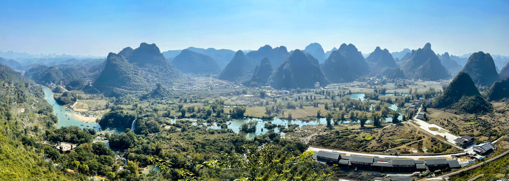 广西德天瀑布中越边境全景