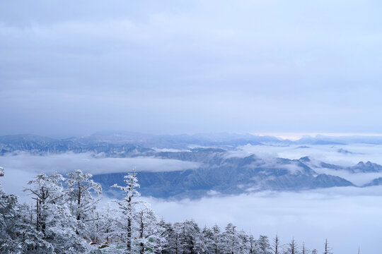 峨眉山