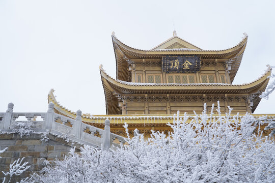 峨眉山