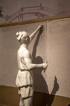 古代造纸工艺雕塑