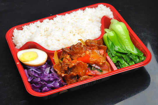 川香回锅肉饭盒饭