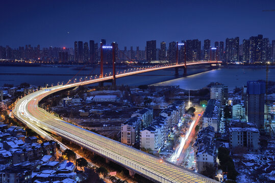 武汉鹦鹉洲大桥城市风光夜景
