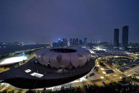 杭州奥体中心城市风光夜景