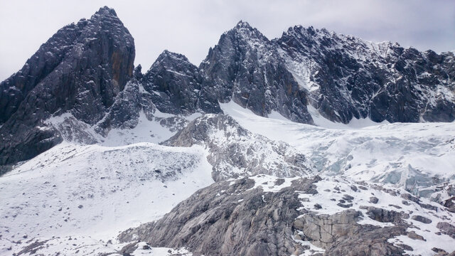 玉龙雪山