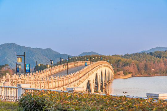 浙江宁波四明湖的风景