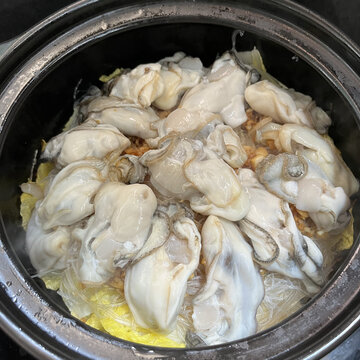 生蚝粉丝煲