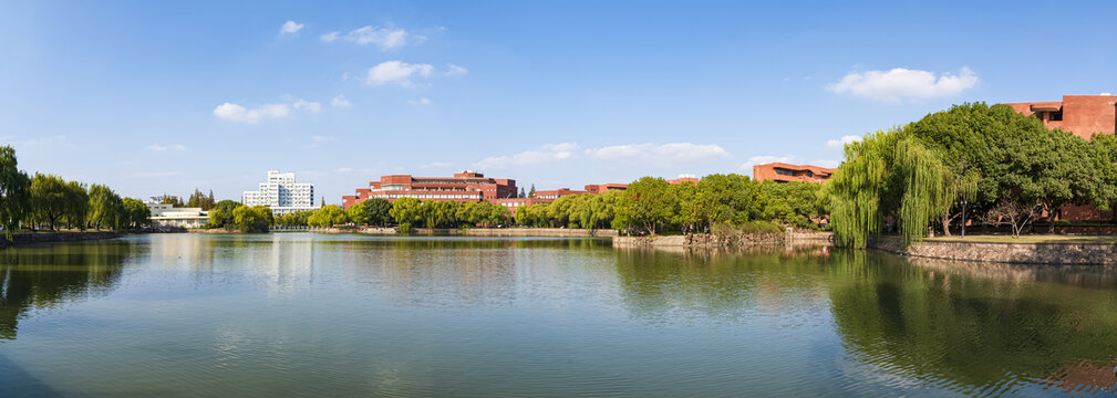 交通大学思源湖