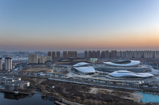 泰安地标建筑新体育中心图片