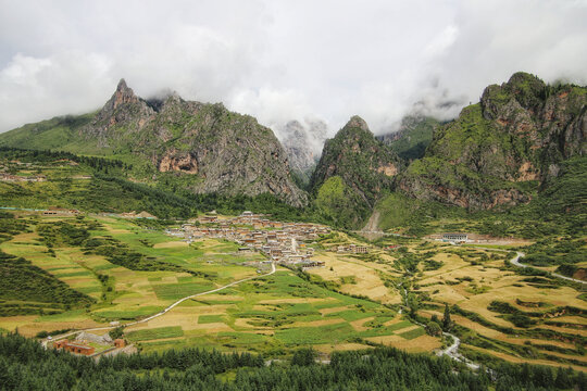 甘南旅游人间净土扎尕那