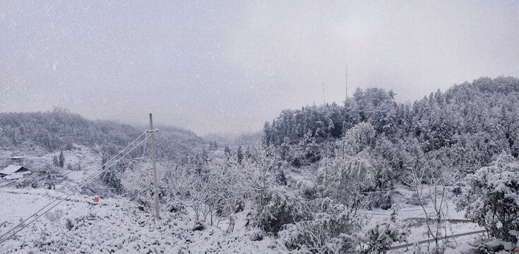 大山雪景