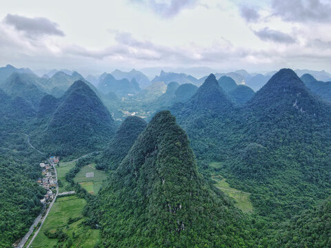 黔东南旅游茂兰喀斯特森林