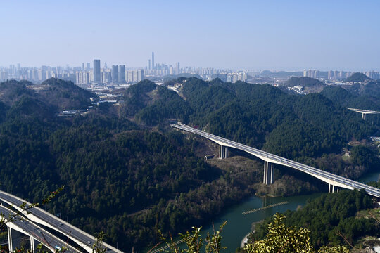 贵阳市观山湖区大桥高楼