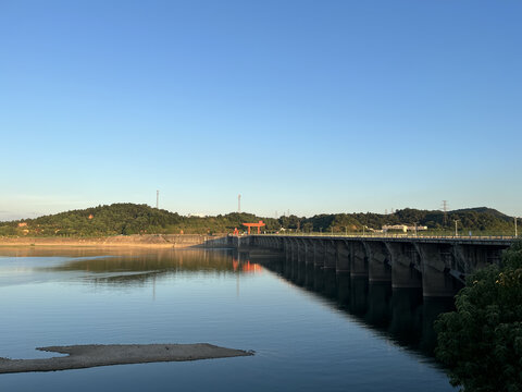 河水