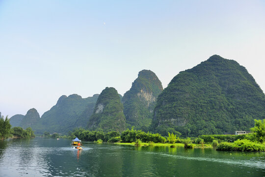 桂林阳朔遇龙河山水景观