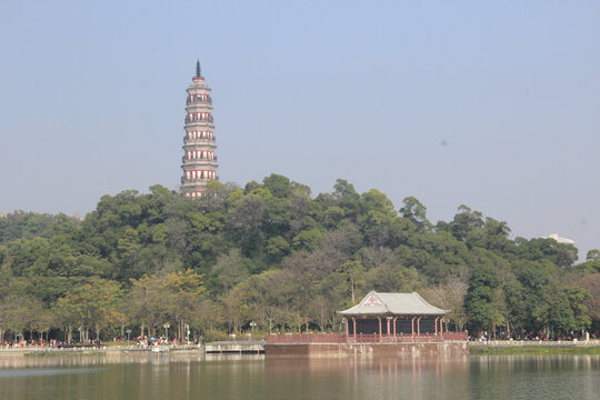 广东顺德顺峰山公园青云塔