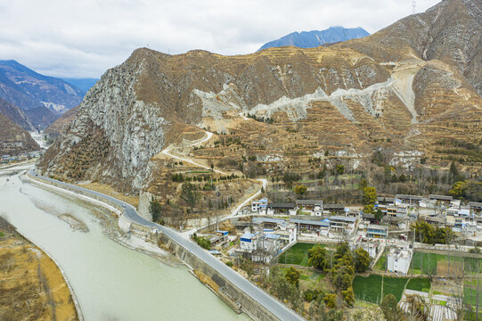 山区高原黄土