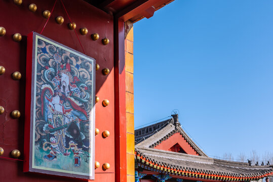 中国沈阳故宫的古建筑和门神