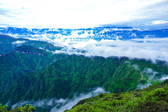 川西牛背山