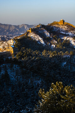 雪后金山岭长城