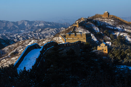 雪后金山岭长城