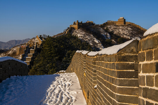 雪后金山岭长城