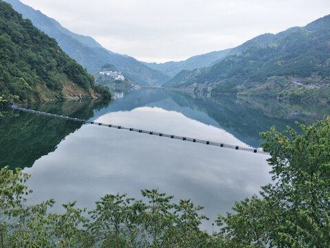 湖光山色