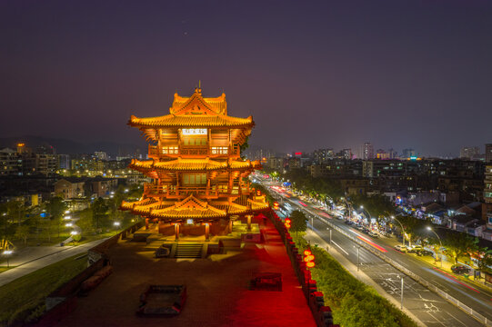 肇庆披云楼夜景