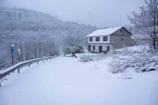 重庆武隆寺院坪雪景