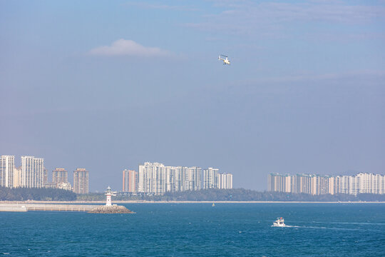 灯塔海岸线游艇