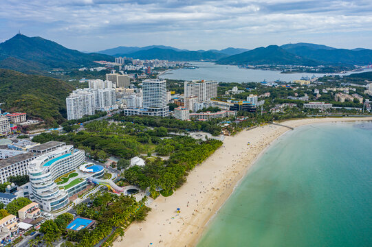 航拍海南三亚大东海旅游区海景