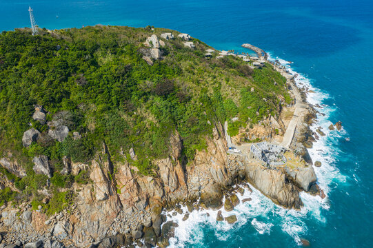 航拍海南陵水分界洲岛海边岩石