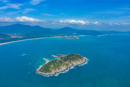 航拍海南陵水分界洲岛热带岛屿