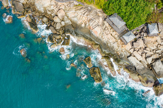 航拍海南陵水分界洲岛海边岩石