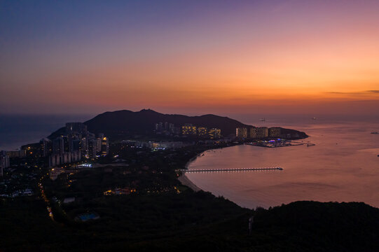 航拍海南三亚鹿回头半岛夜景