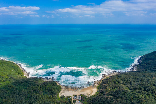 航拍海南文昌海湾铜鼓岭佛光寺