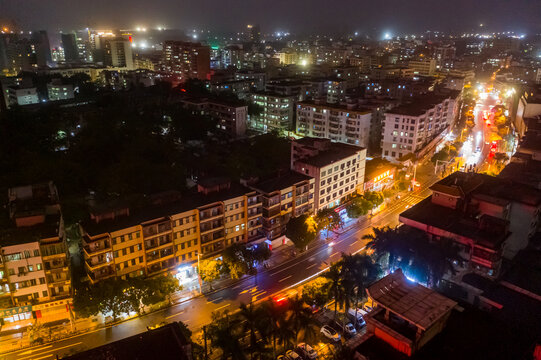 航拍海南文昌城镇中心区域夜景