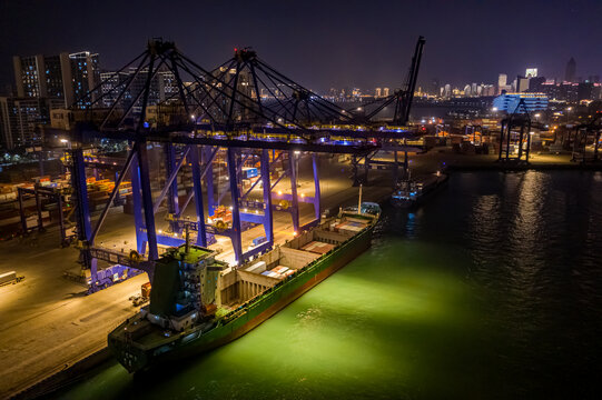 航拍海口港集装箱码头港口夜景