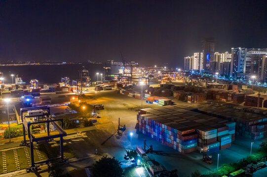 航拍海口港集装箱码头港口夜景