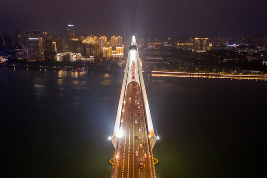 航拍海口世纪大桥夜景灯光秀