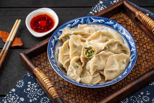 韭菜鸡蛋水饺