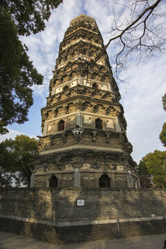 苏州云岩寺塔